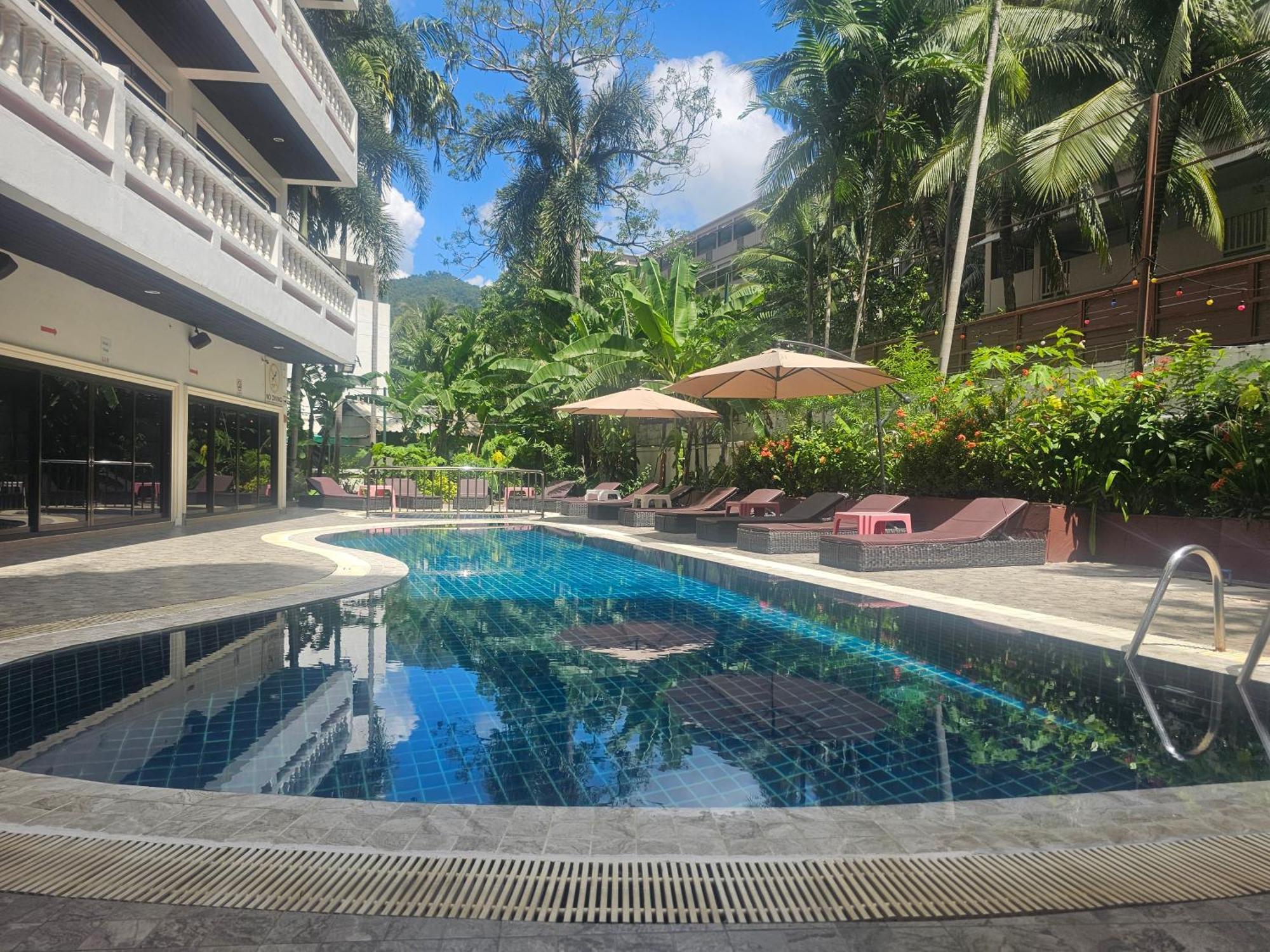 Patong Central Residence And Apartment 外观 照片